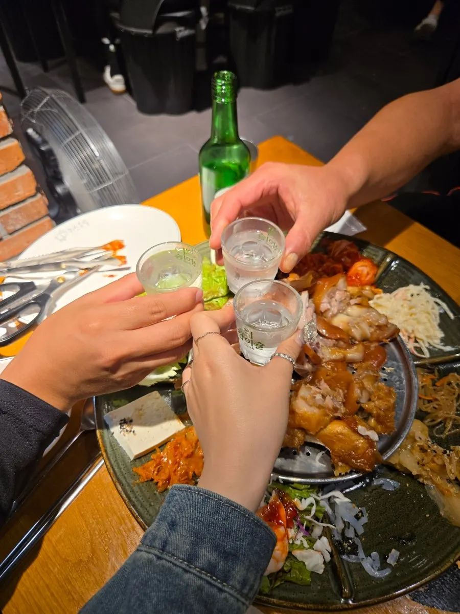 Soju ordered alongside the Emperor Jokbal