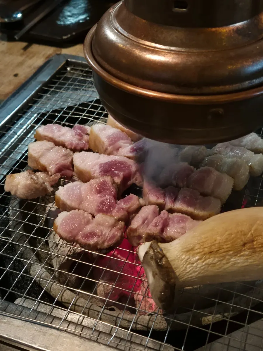 Bite-sized pork belly and mushroom