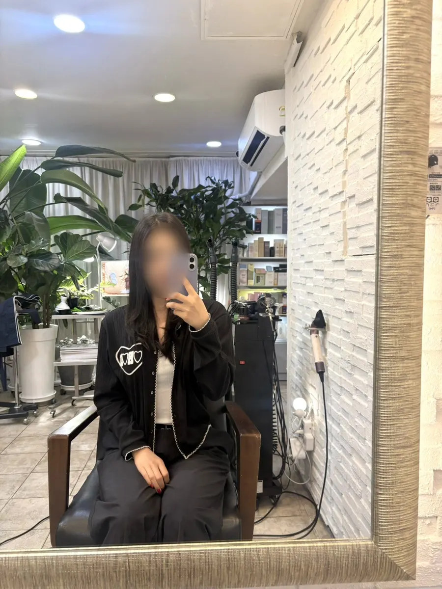 깔끔하게 정돈된 예리드 매장 내부