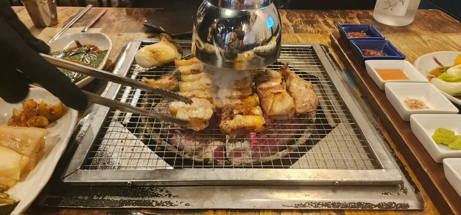 Introductory image of Yuktongnyeong Myeongdong Main Branch, a Myeongdong meat restaurant
