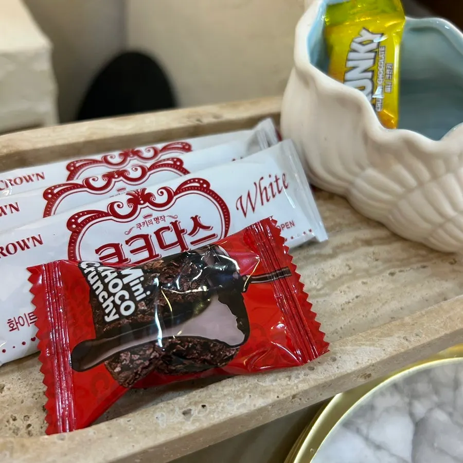염색 대기 중 챙겨준 간식 접시
