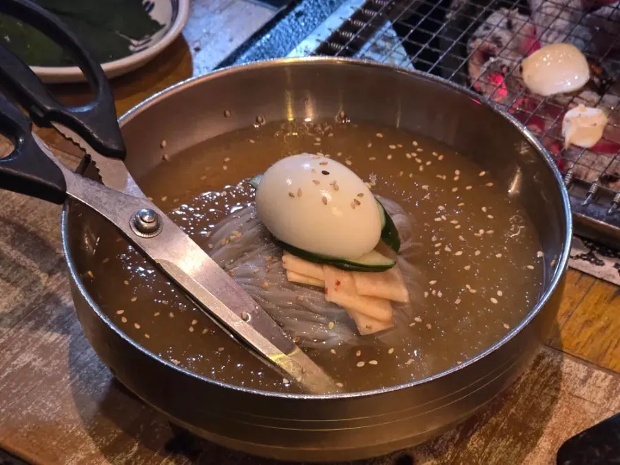 육통령 명동본점 물냉면 한 그릇