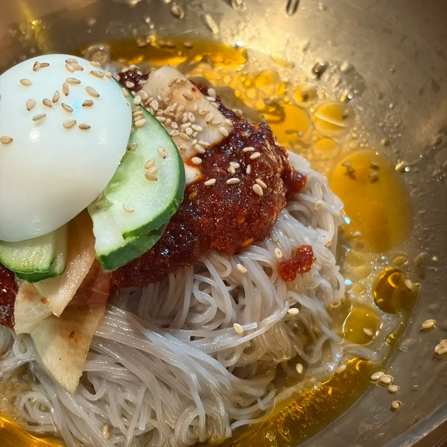 육통령 명동본점 방문 기록 사진