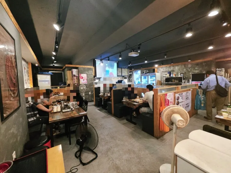식사를 마친 이선화덕족발보쌈 테이블