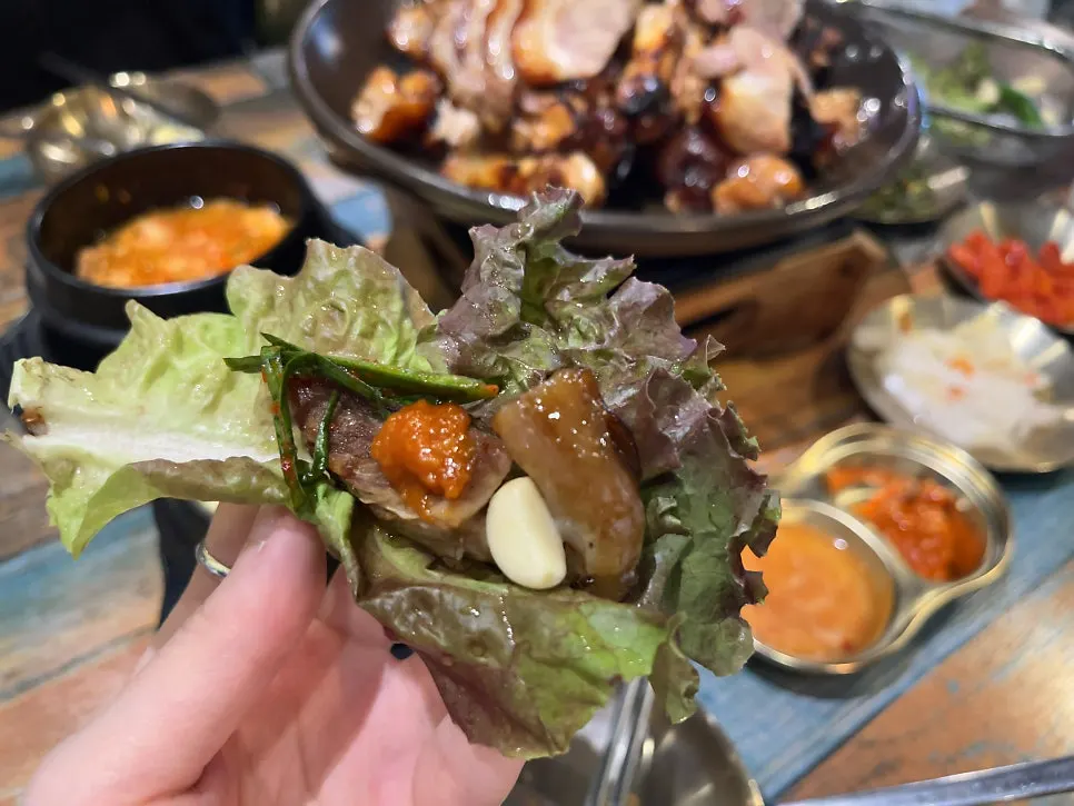 Jokbal spread served with vegetable side dishes