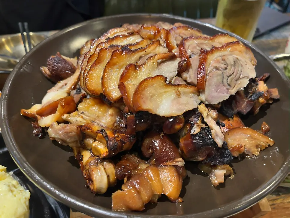 Close-up of front leg jokbal meat