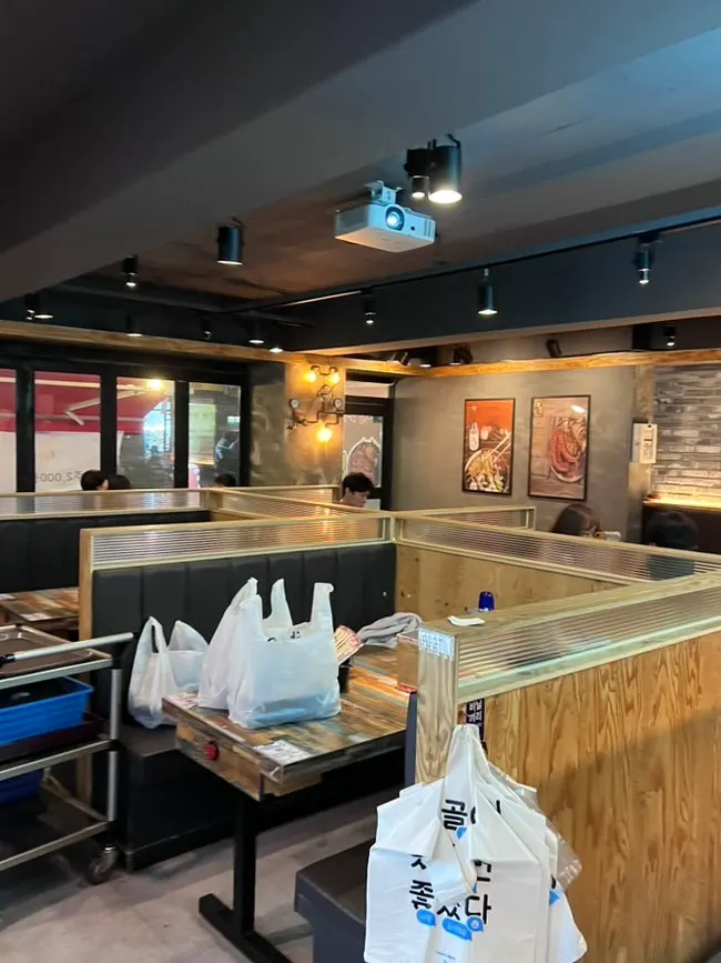 Spacious dog-friendly restaurant