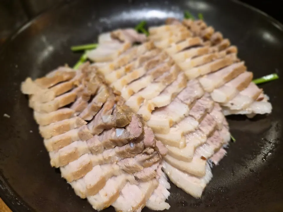 Bossam served with wrap vegetables