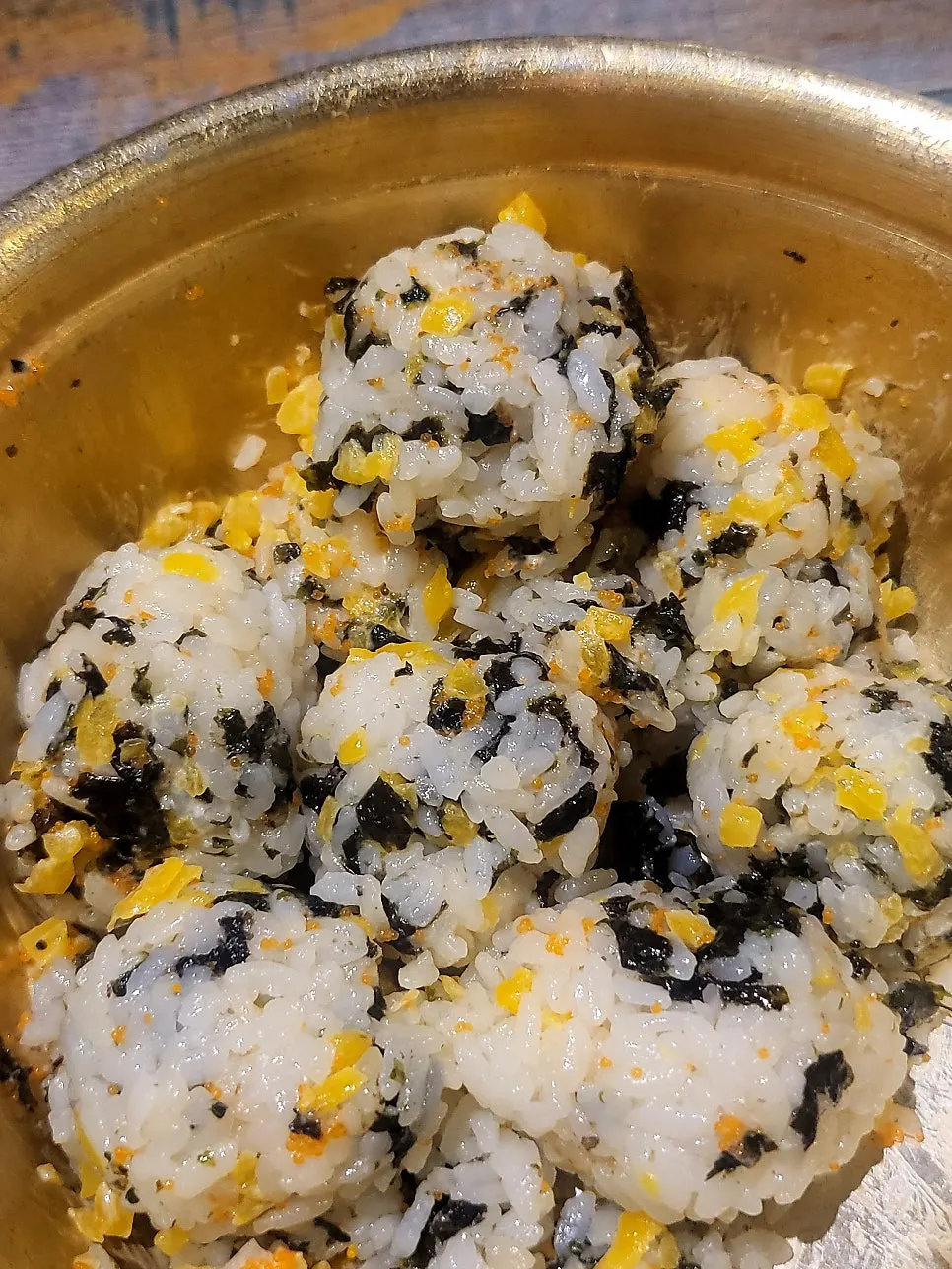 Plate of round-shaped rice balls