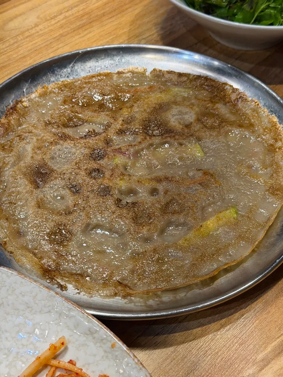 Pickled side dishes at Myeongimong