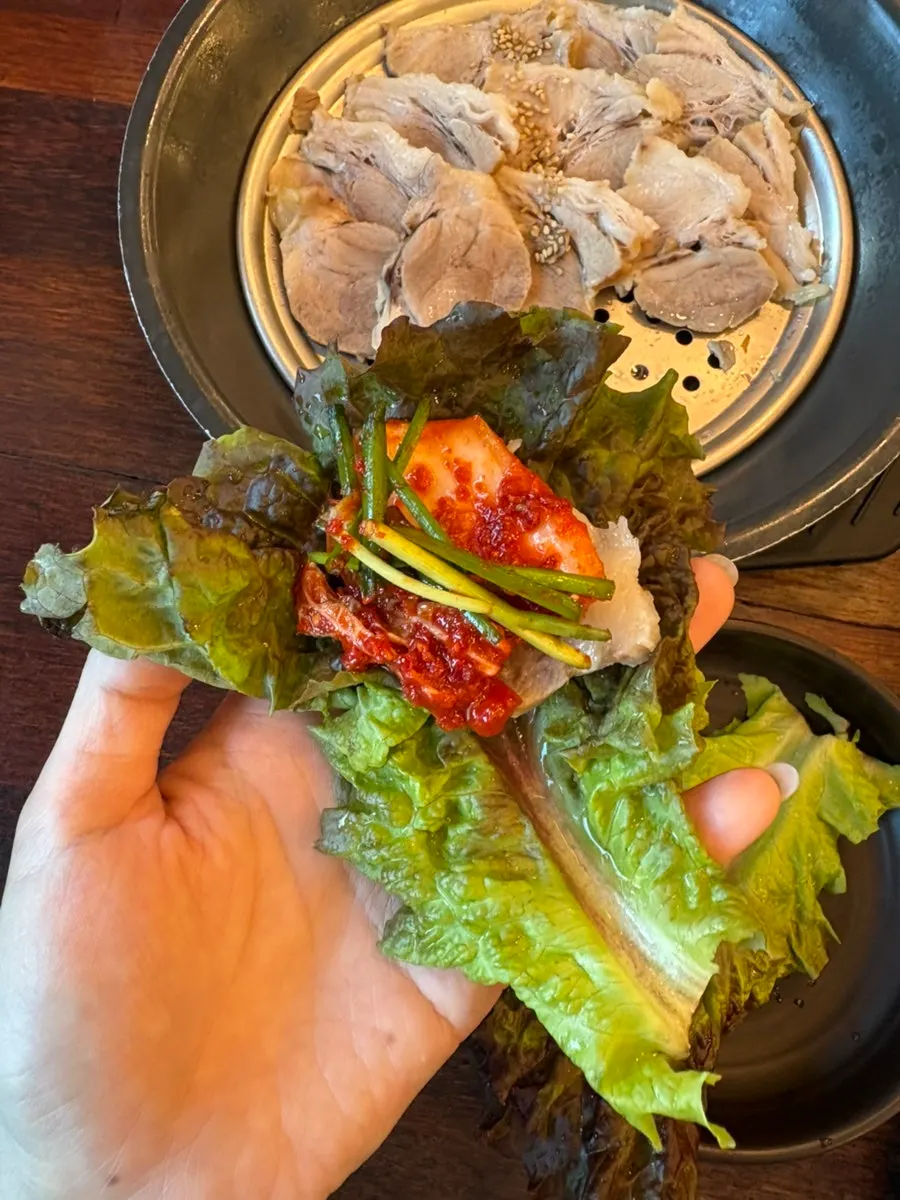 Suyuk dipped in gangdoenjang