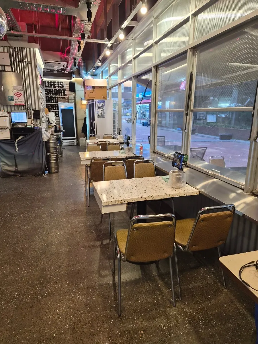 Spacious indoor seating at Deultong Beer Myeongji