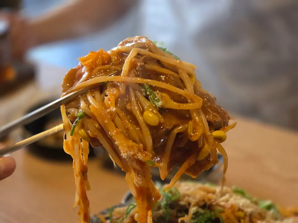 해물과 고기가 어우러진 해물찜