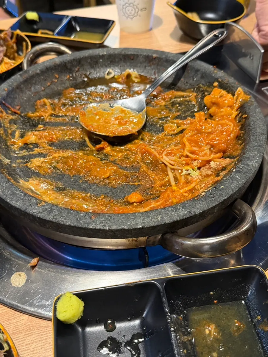 Hot stone fried rice preparation