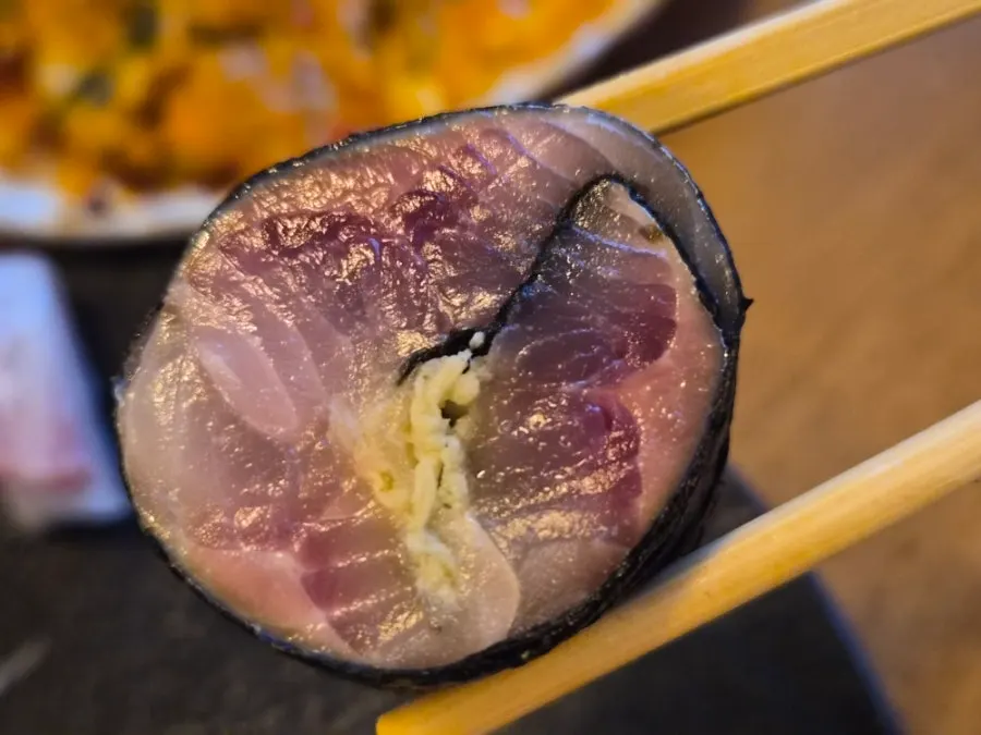 Horse mackerel gimmari wrapped in seaweed
