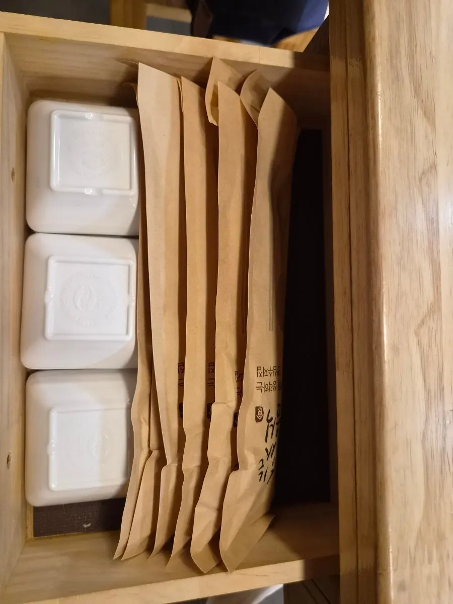 Neatly arranged sauce containers