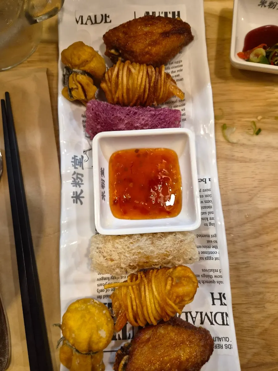 Assorted fried platter side dish