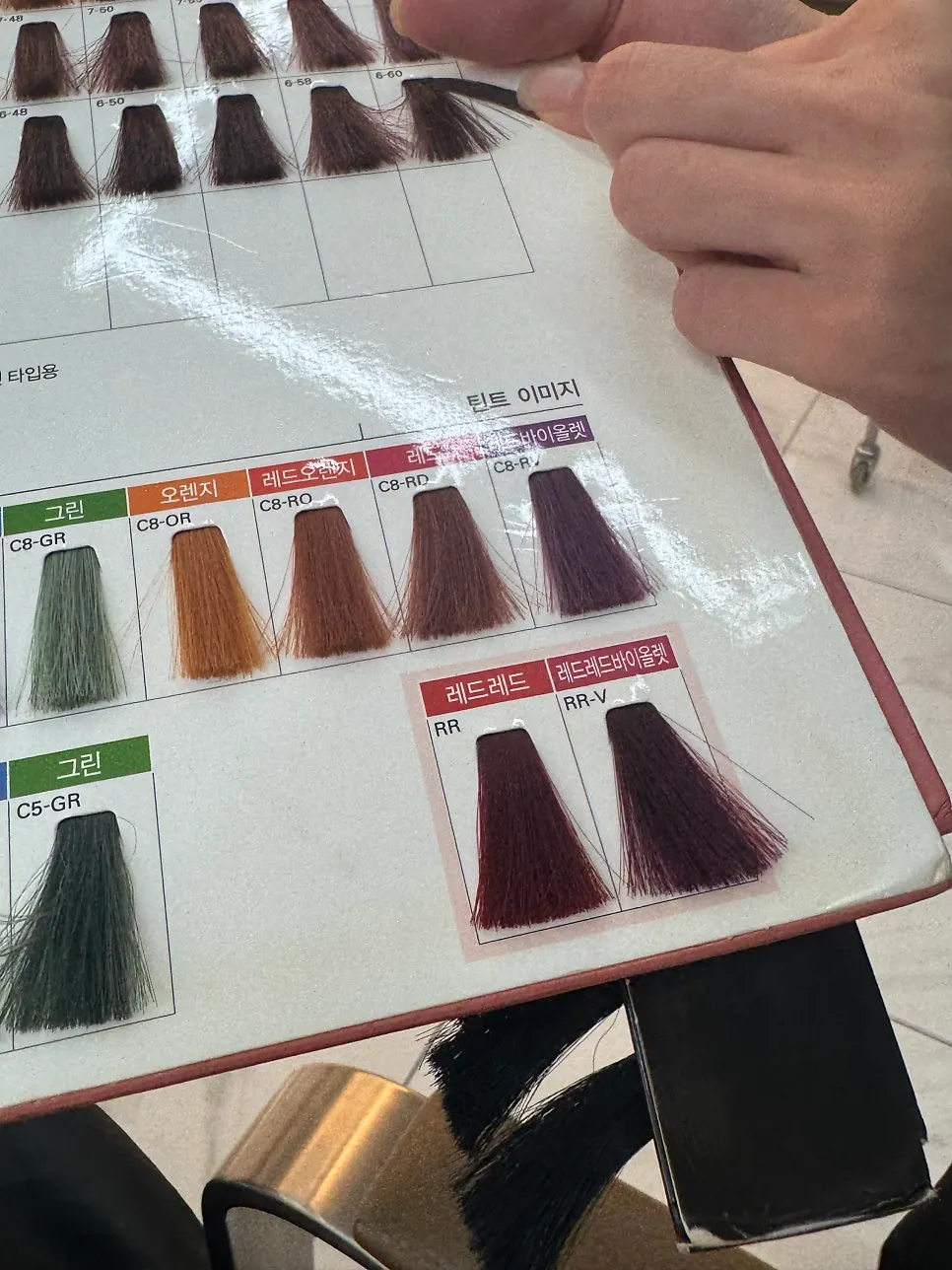 Neat interior of Lian Hair Myeongji University Branch 2