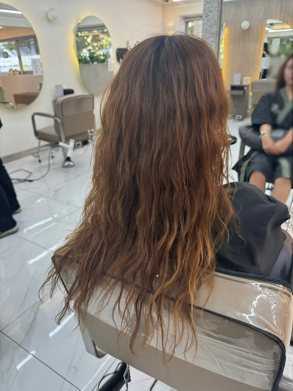 Purple-red hair color consultation