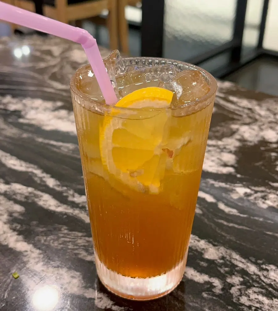 매실청 맛이 나는 매실에이드 한 잔