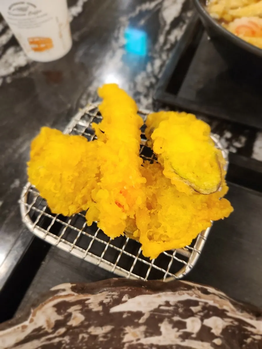 衣が薄くサクサクした天ぷら