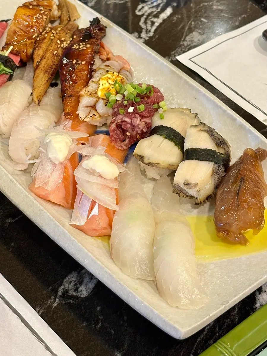 Thick-cut flounder and salmon sushi