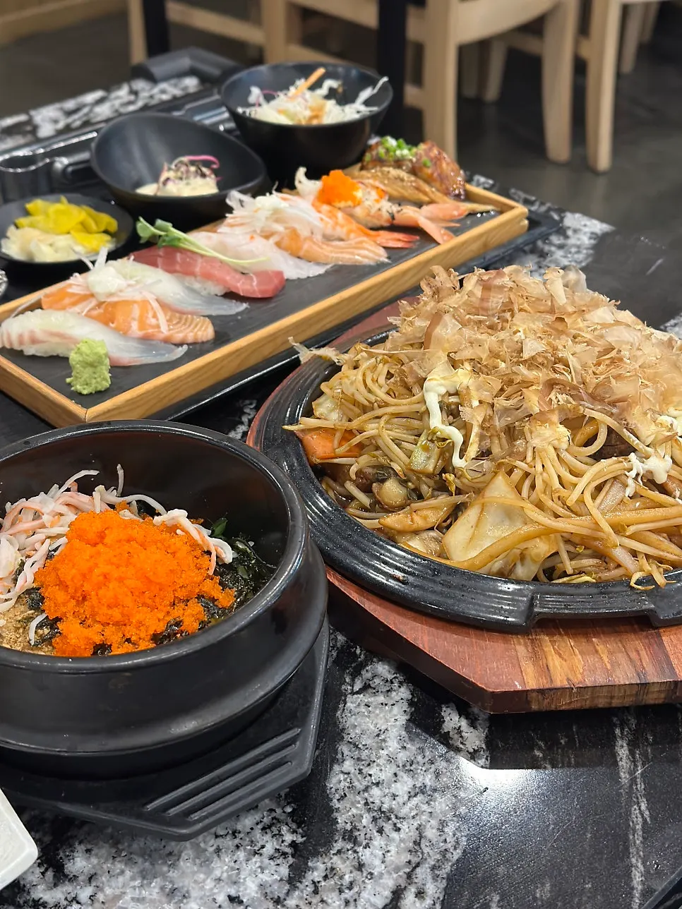 Entrance of Moshi Moshi Sushi on the 8th floor of Lotte Department Store Dongnae