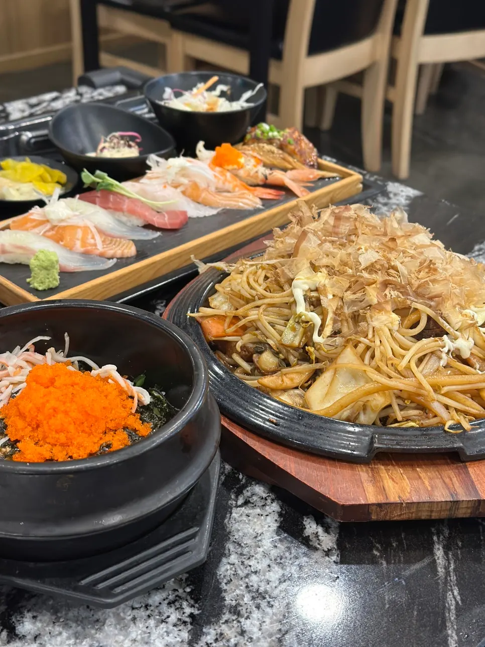 Egg roe rice and seafood yaki udon included in Set 1