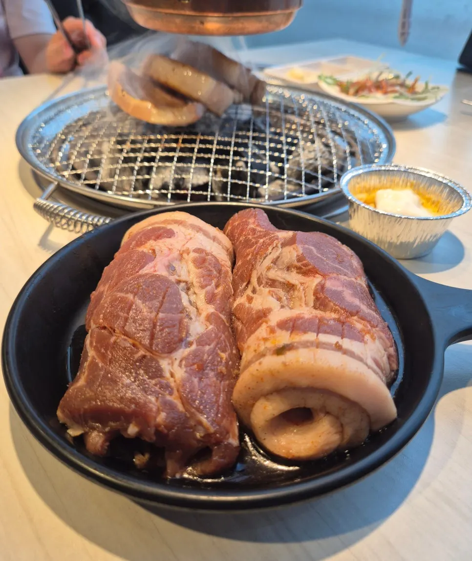 불판 위 양념갈비