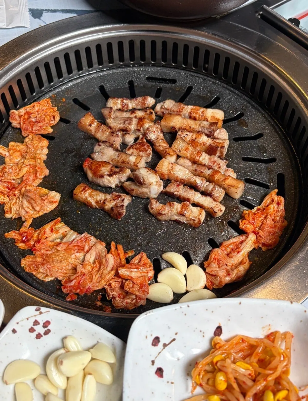 Representative photo of grilled pork belly at Meongseokjip Jongno 3-ga Branch