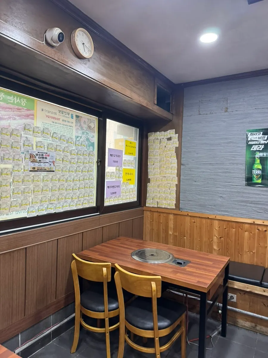 Interior wall and seating layout of Myeongseung Jeju Saenggogi