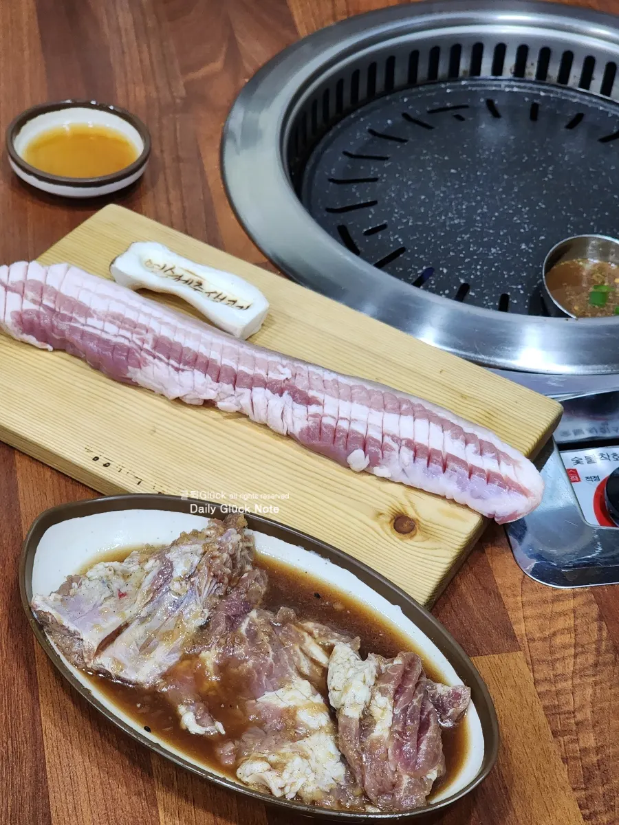Certification notice for Jeju pork restaurant