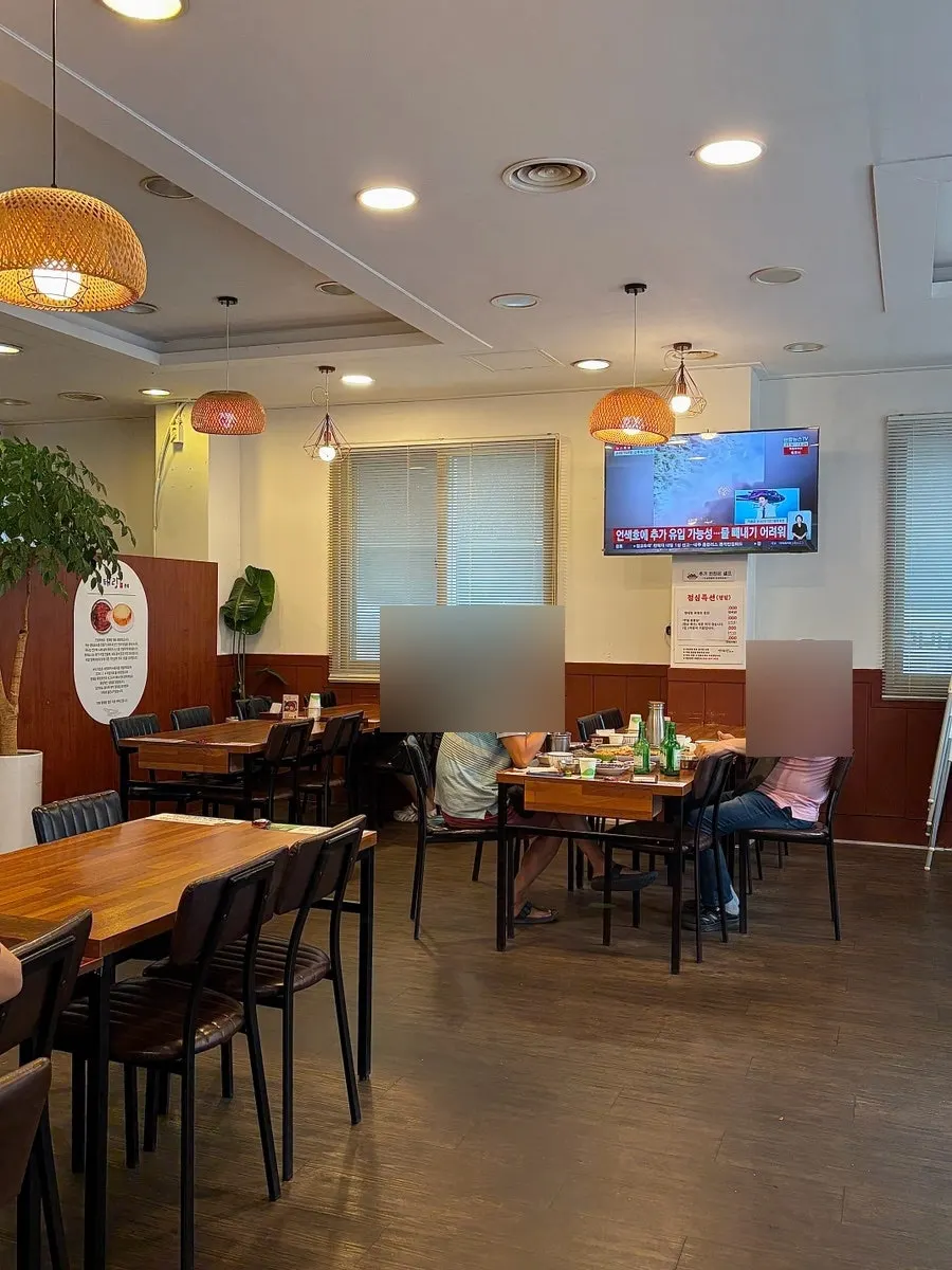 Table inside Myeongtaerang Ryu Myeongho Main Branch
