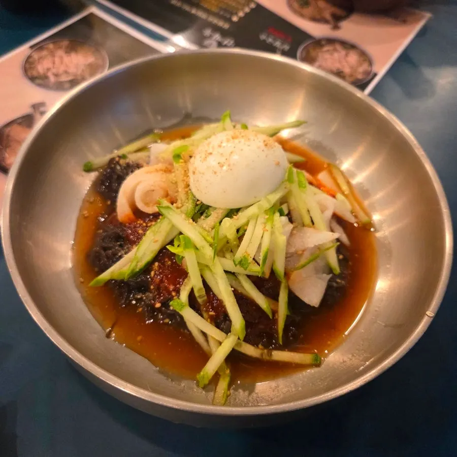 Myeongyeok's tangy, spicy bibim naengmyeon