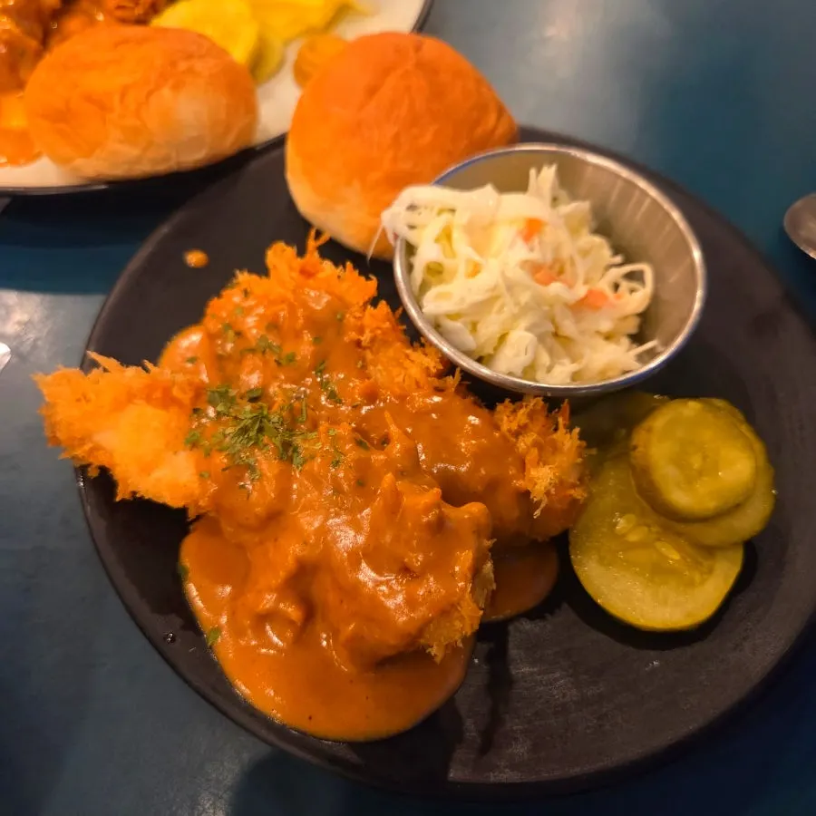 Bibim naengmyeon served with the chicken tenderloin katsu set