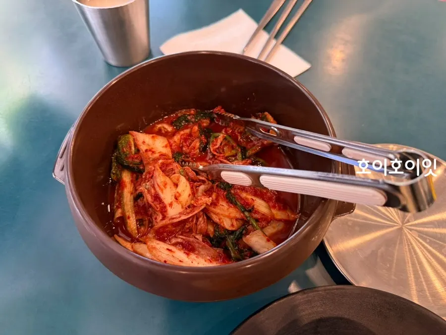 칼국수와 함께 나온 배추김치