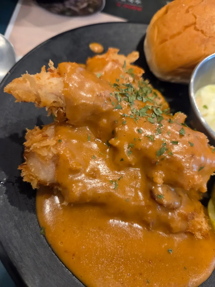 Western-style tenderloin chicken katsu with dinner roll and coleslaw