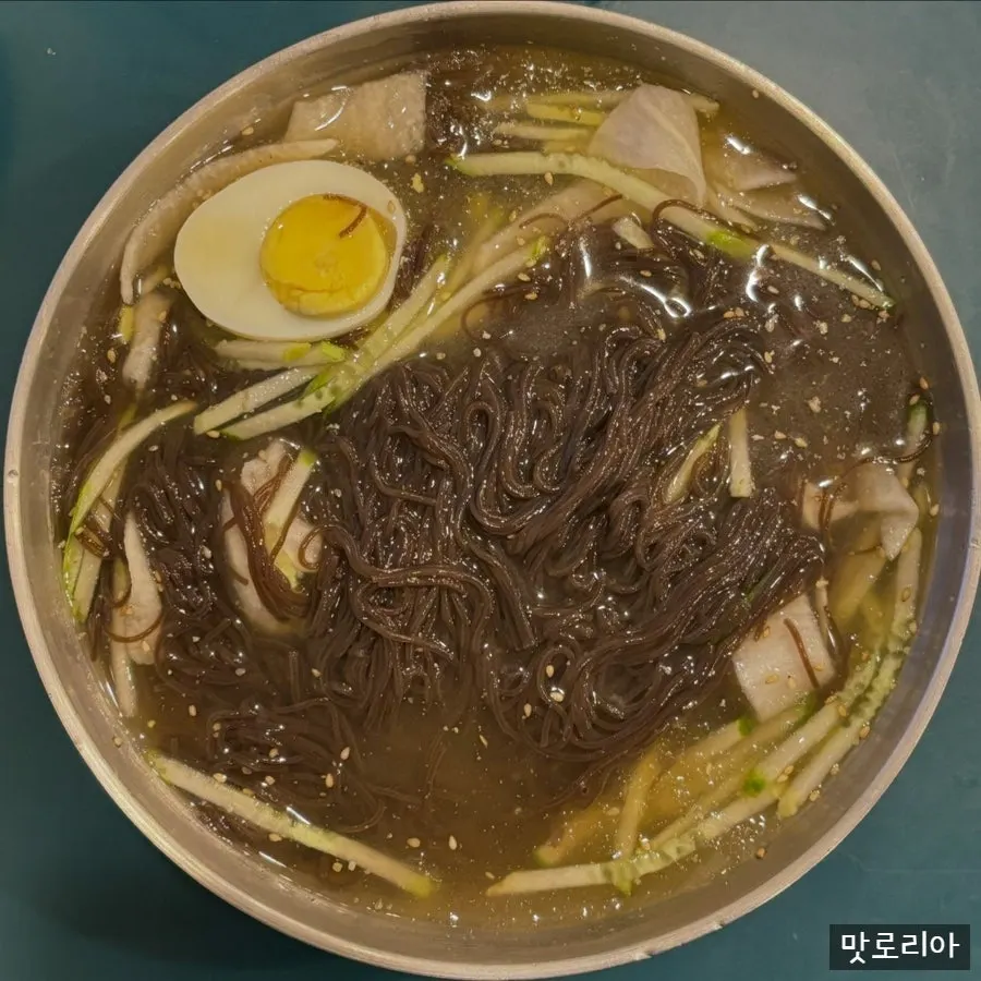 A bowl of Myeongyeok's mul naengmyeon