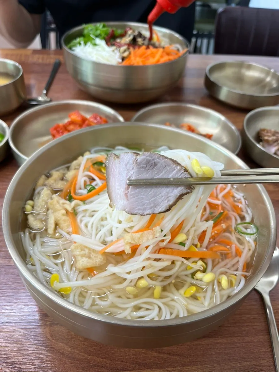 멸치국물 멸고국수 한 그릇