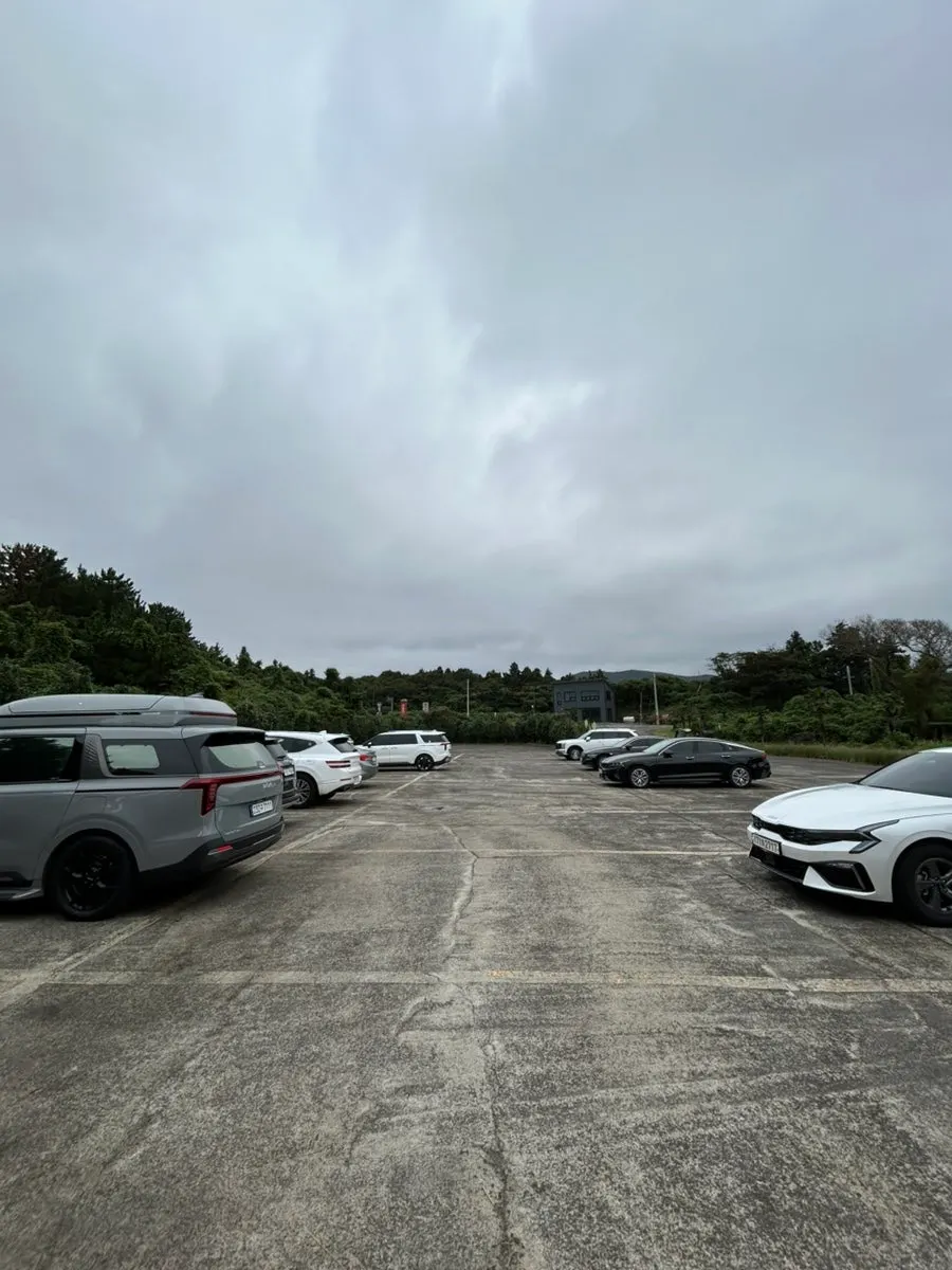 Entrance to Myeonjumak Jeju Main Branch on Beonyeong-ro in Jocheon-eup