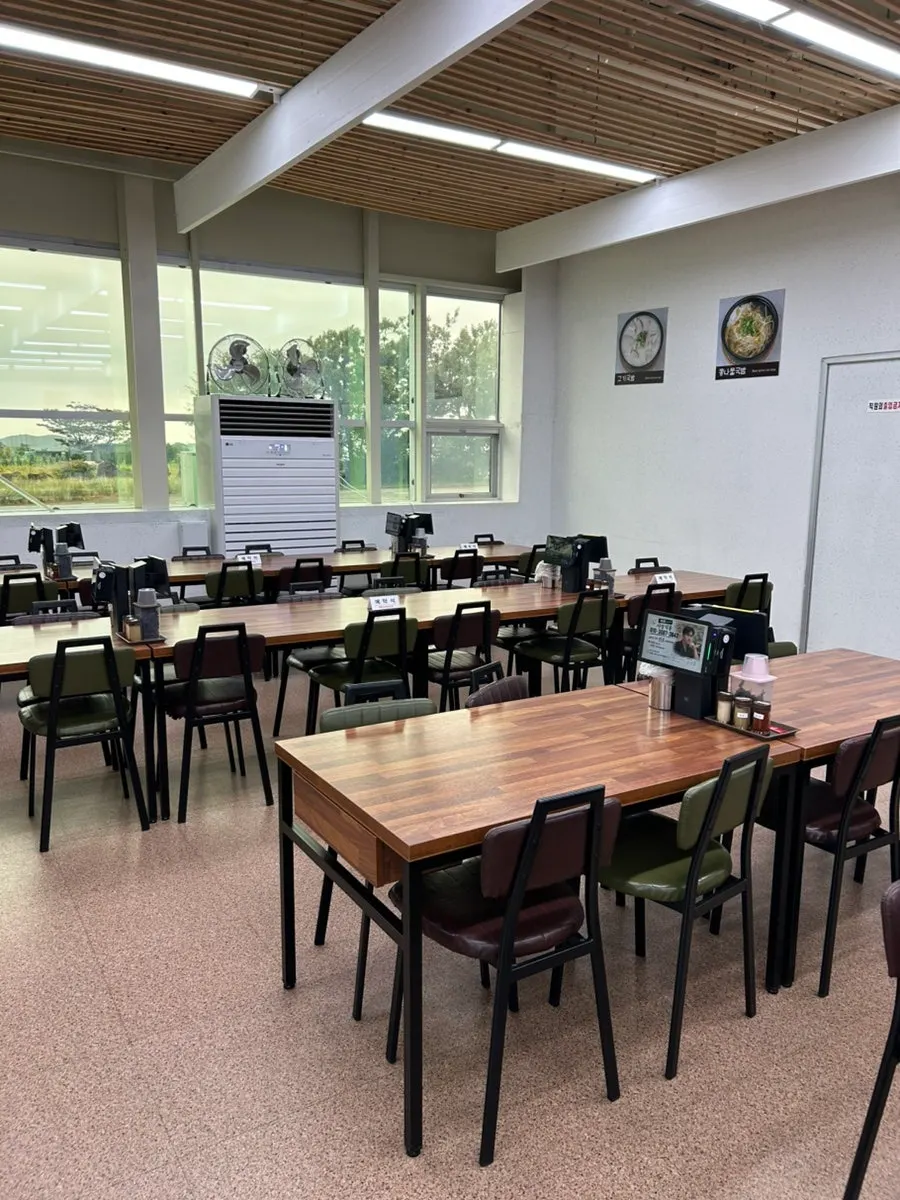 Interior of Myeonjumak Jeju Main Branch, seating over 100 people