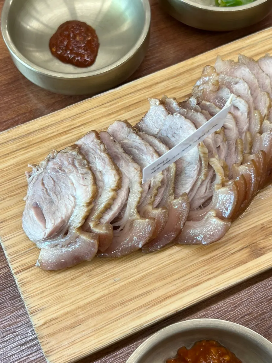 면주막 돔베고기 절반 상차림