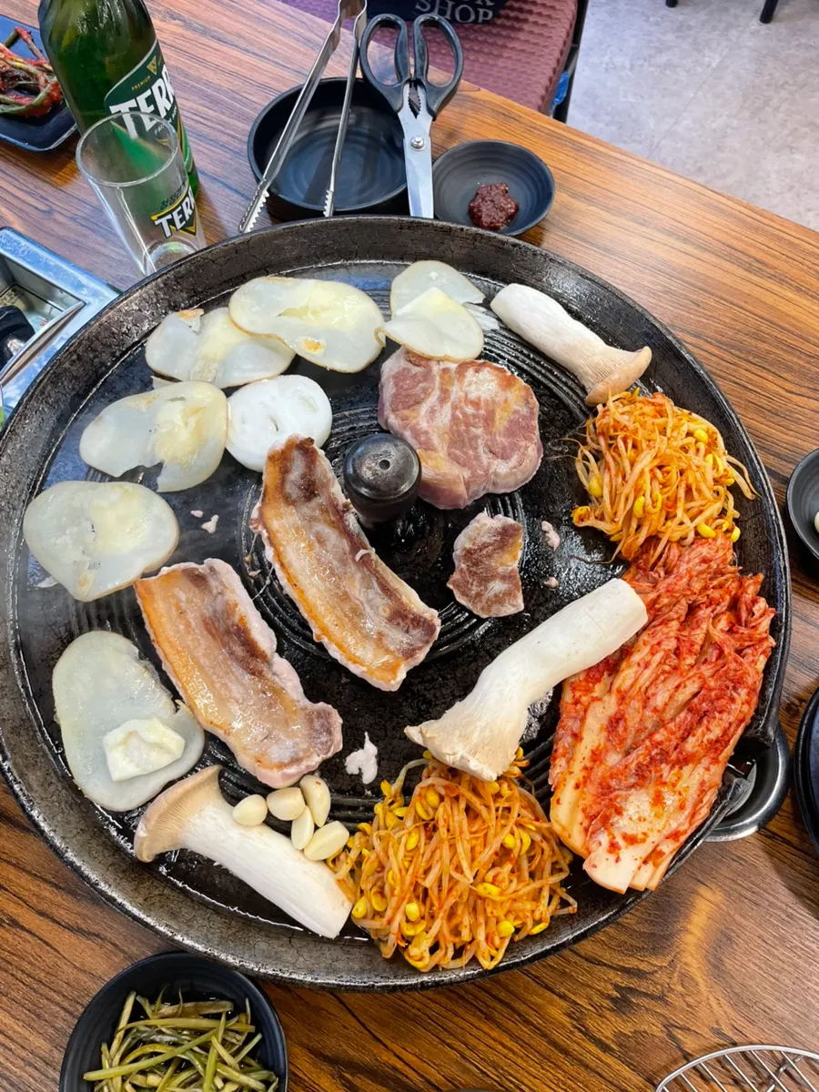 함께 나온 계란찜과 된장찌개