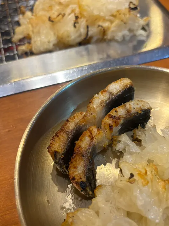 Cross-section of plump eel flesh