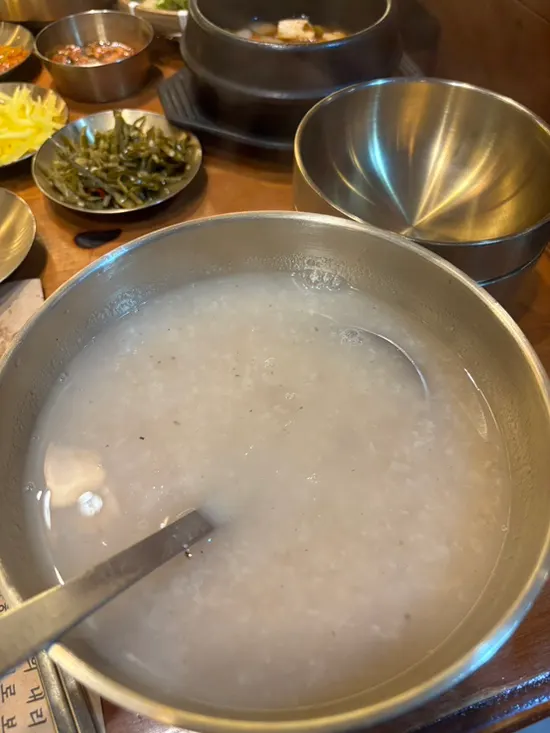 Bowl of nurungji sungnyung served at the end