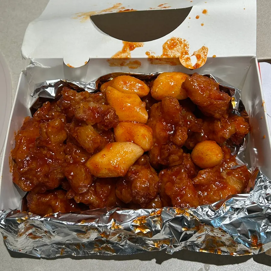 Bite-size mild dakgangjeong