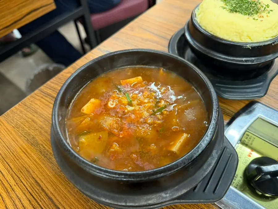 The free makjang stew served with the meal