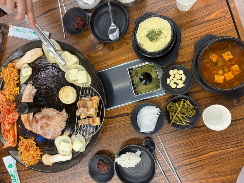 Couple set meat and basic side dishes
