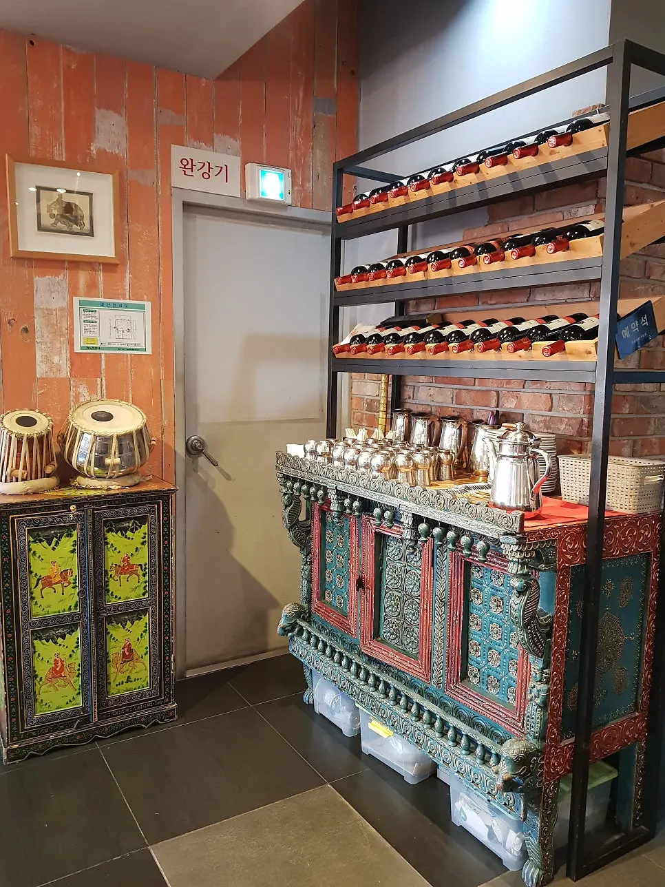 Corner of the restaurant with Indian-style props