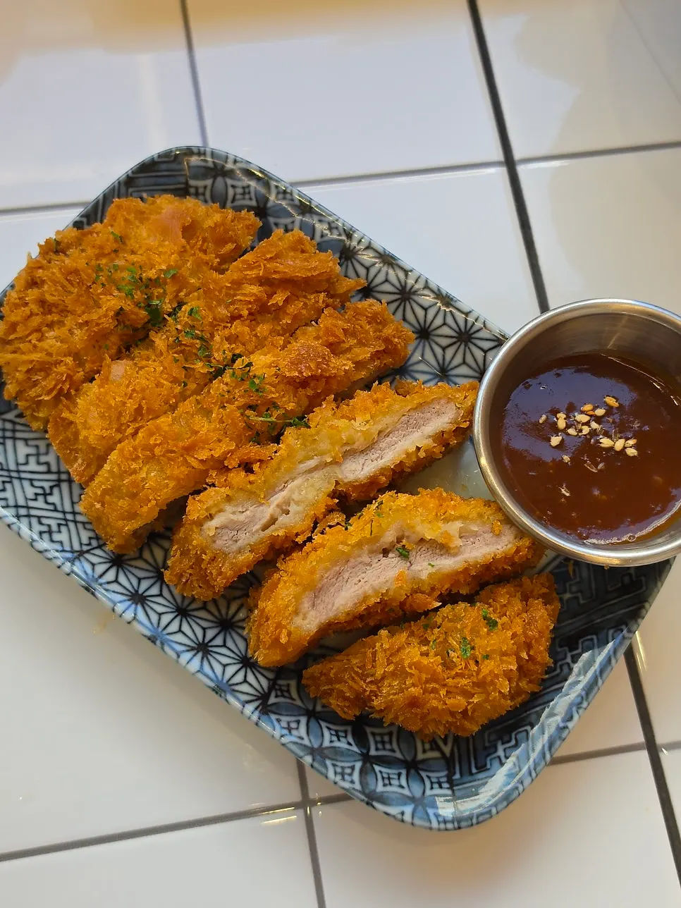 바삭한 히레카츠 단면